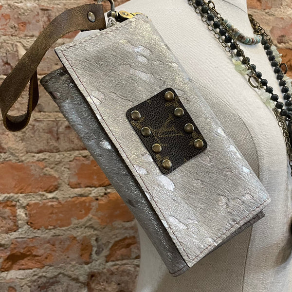 LV GRAY AND SILVER FOIL COWHIDE WRISTLET