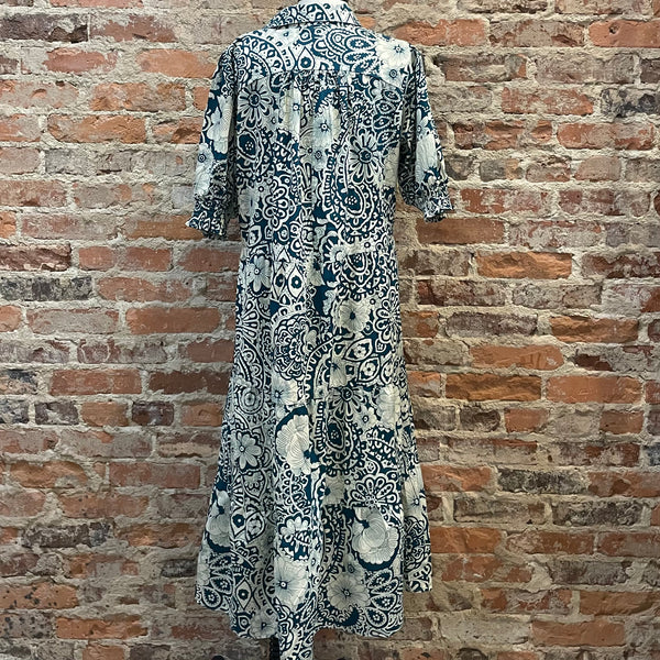 UMGEE TEAL BLUE AND BEIGE FLORAL PRINT DRESS WITH MID-LENGTH SLEEVE