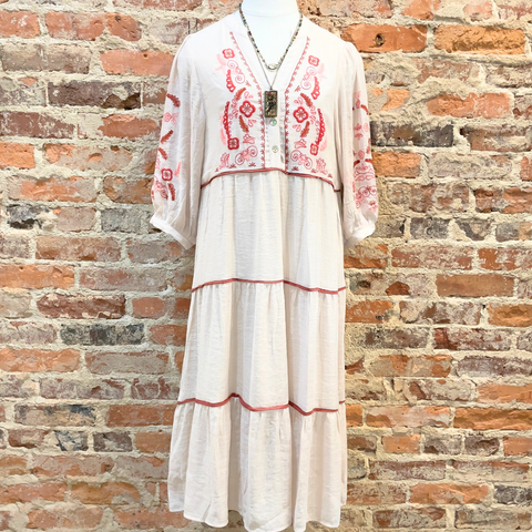 FIG & FLOWER Embroidered Dress - Tan